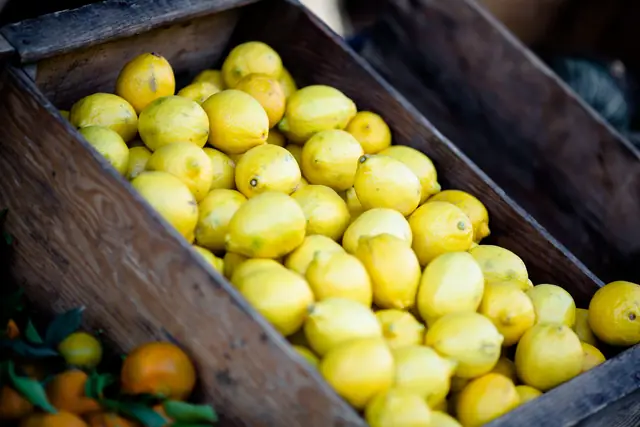 Une cagette de citrons de Menton